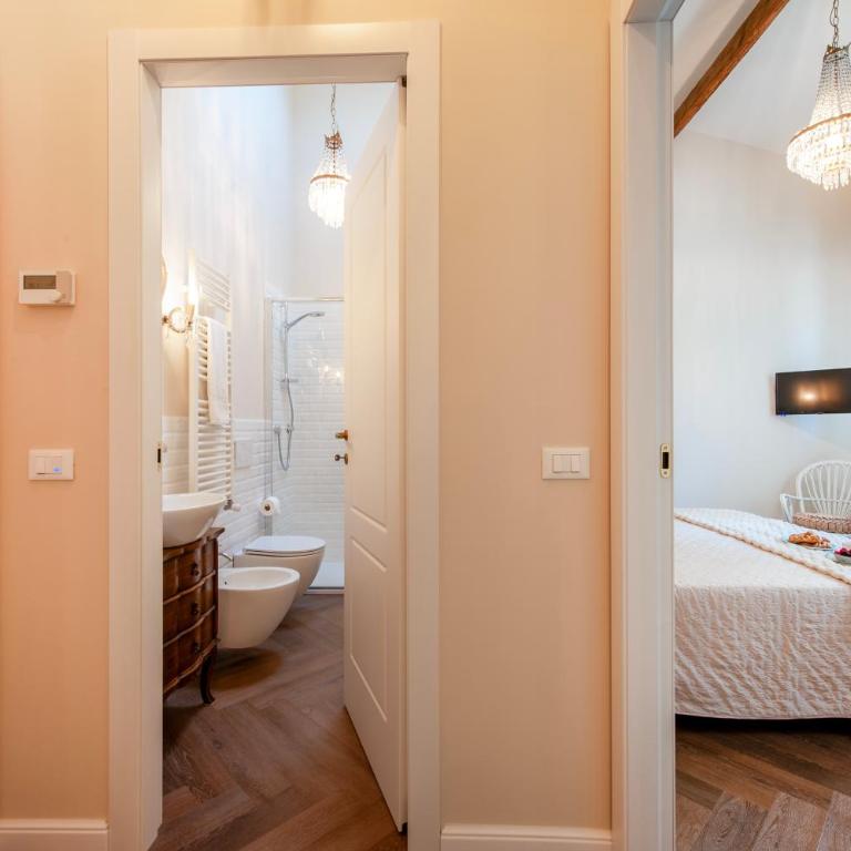 Parcheggio & Giardino Privato - Tramvia a 5 minuti - Two-Bedroom Apartment - 11
