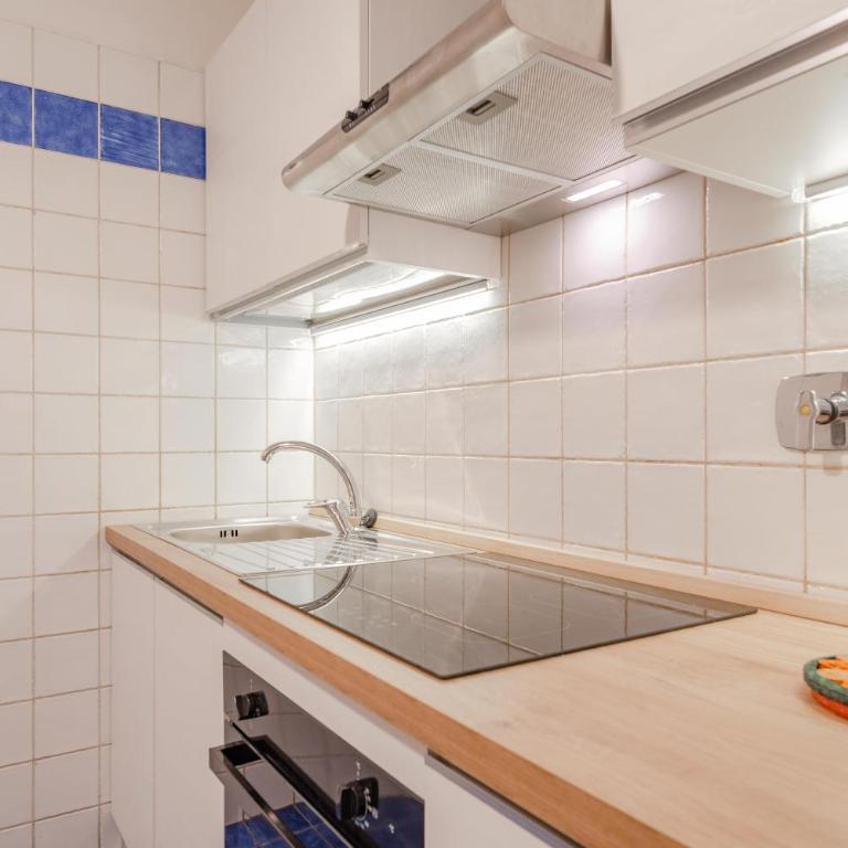 Burzio 9 by Toh Solution - Appartamento - 20