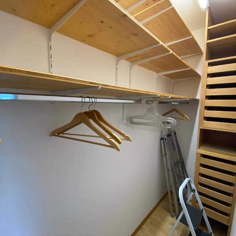 Ferienwohnung Bergulme - Apartment mit 3 Schlafzimmern und Bergblick - 59