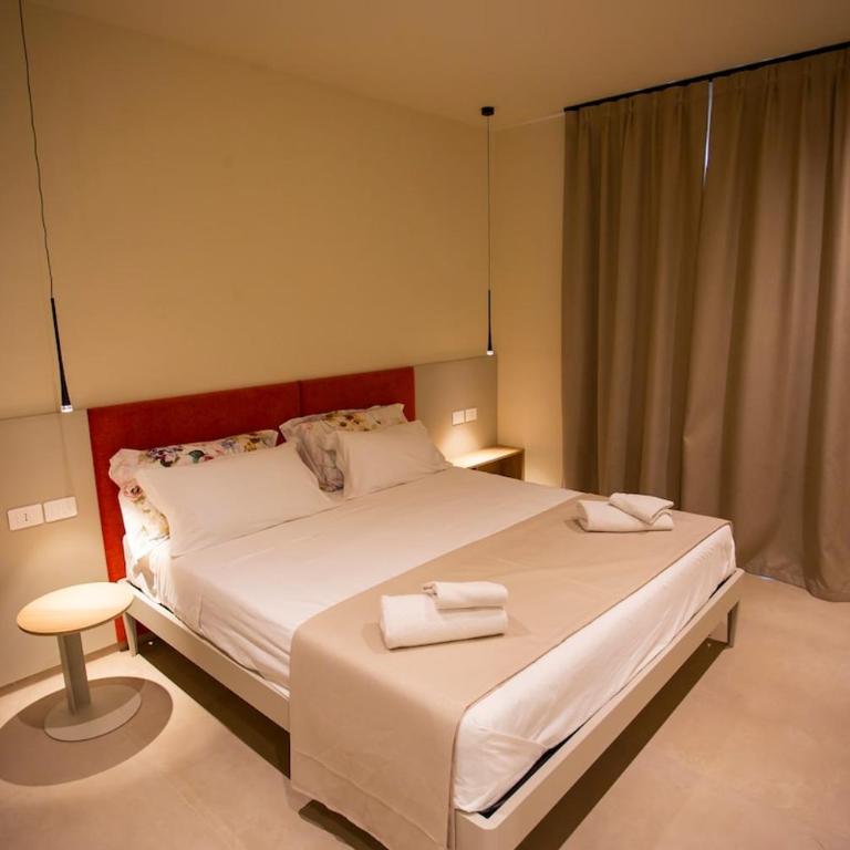  - Room #1713819801 - 50