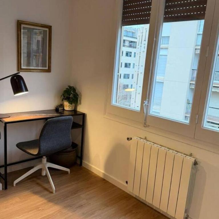 Monthly Central Flat Urgell 1 min AC Wi-Fi - Apartamento - 8