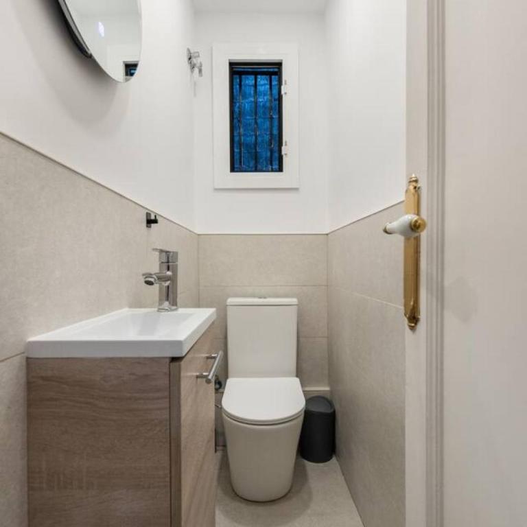 Monthly Central Flat Urgell 1 min AC Wi-Fi - Apartamento - 28