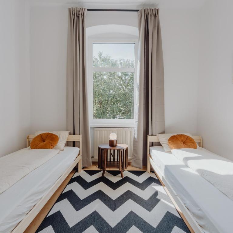 Charmanter Altbau im Herzen von Linz mit Self-Checkin, WLAN und 2 getrennten Schlafzimmern - Apartment mit 2 Schlafzimmern - 2