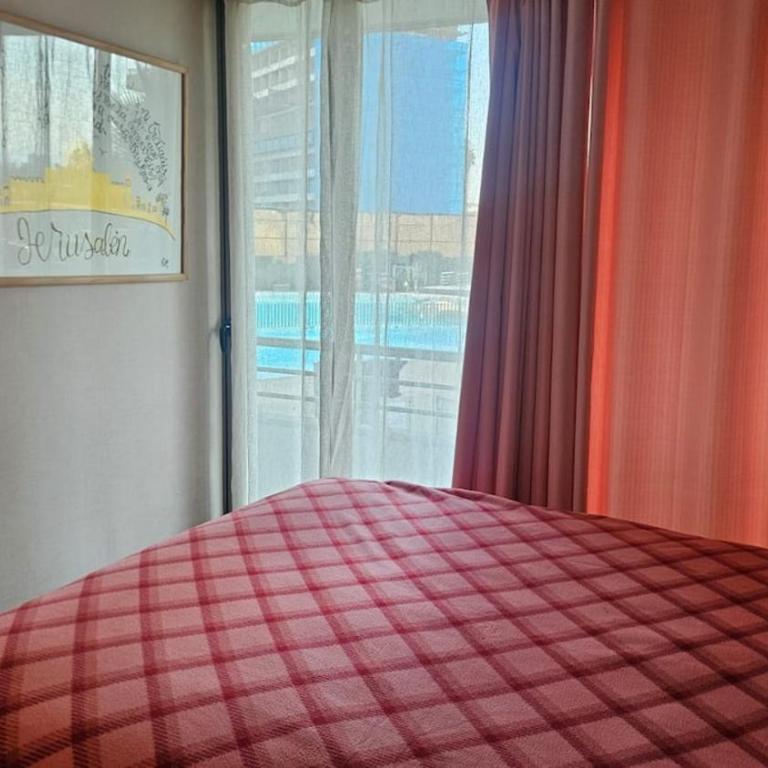  - Room #1713828101 - 6