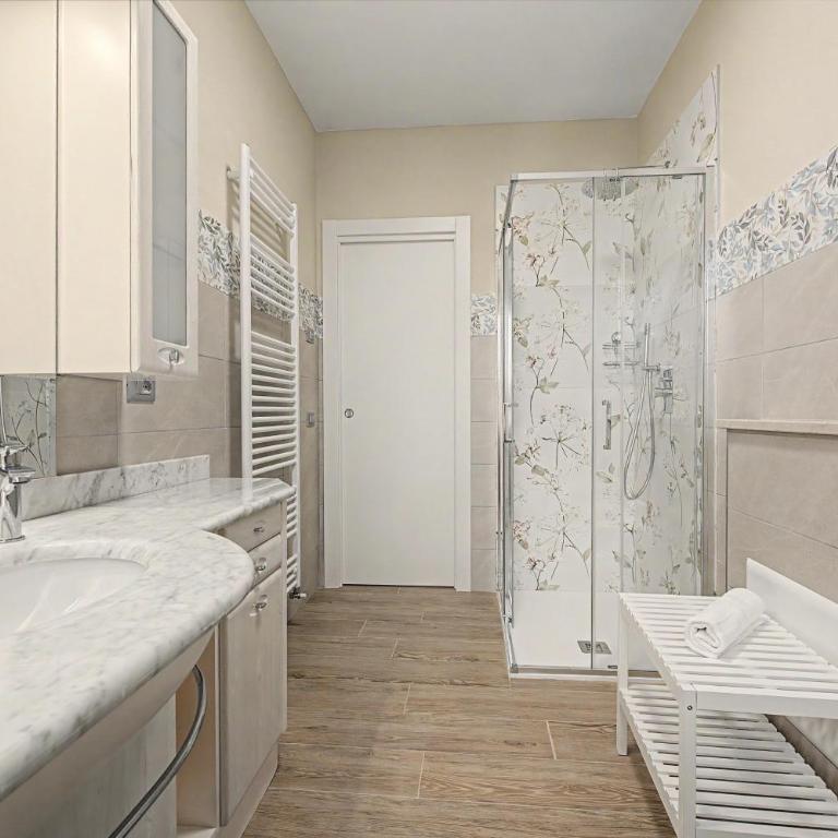 Casa Vacanza Preziosa - Appartamento con 2 Camere da Letto e Vista Lago - 13