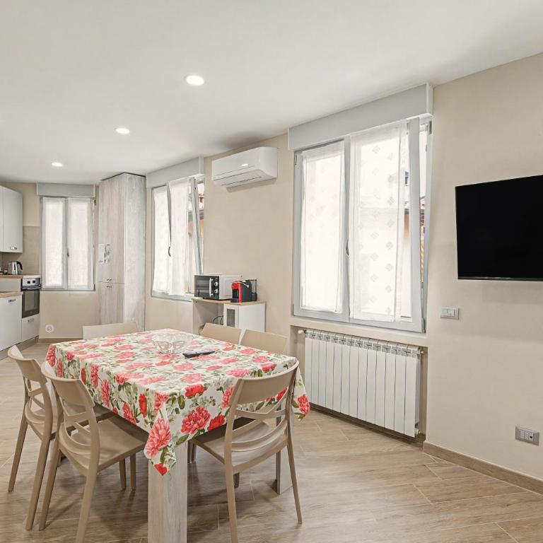 Casa Vacanza Preziosa - Appartamento con 2 Camere da Letto e Vista Lago - 5