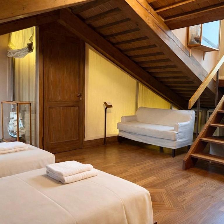  - Room #1713834401 - 10