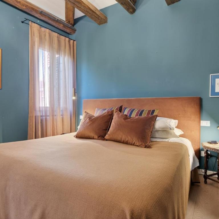  - Room #1713839801 - 21