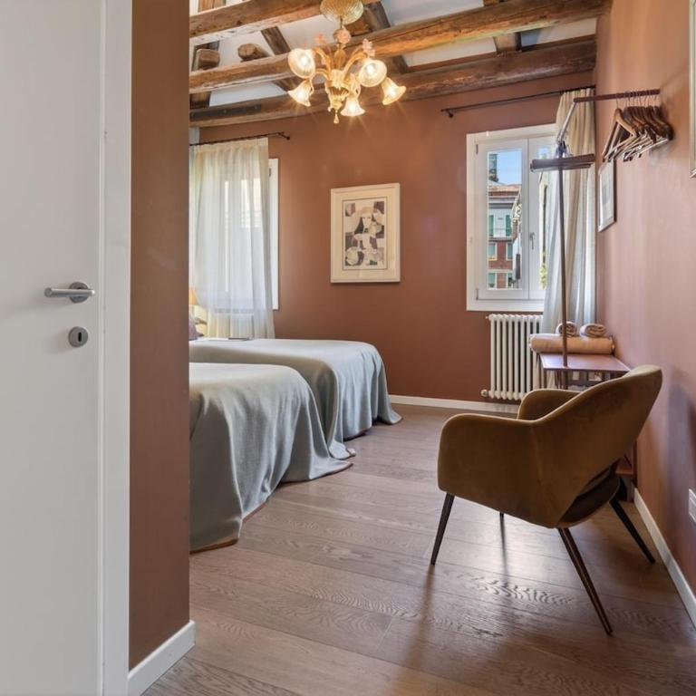  - Room #1713839801 - 26