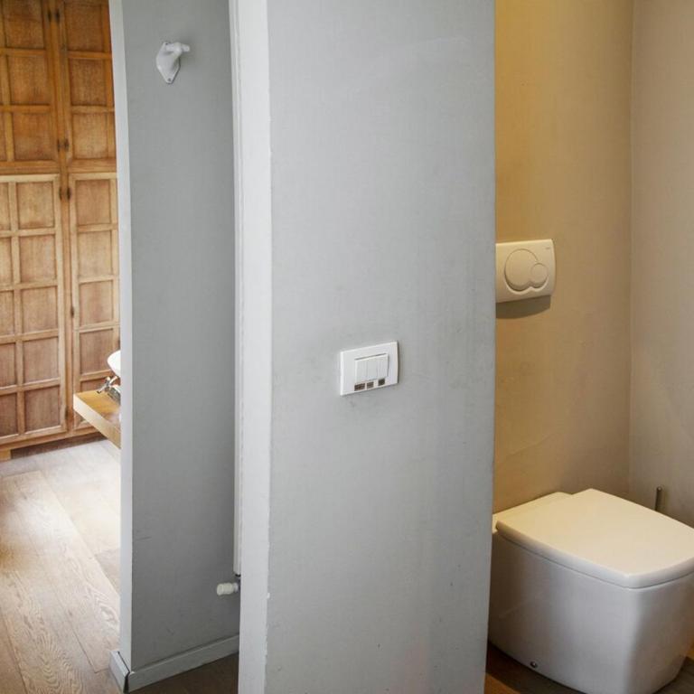  - Room #1713839901 - 6