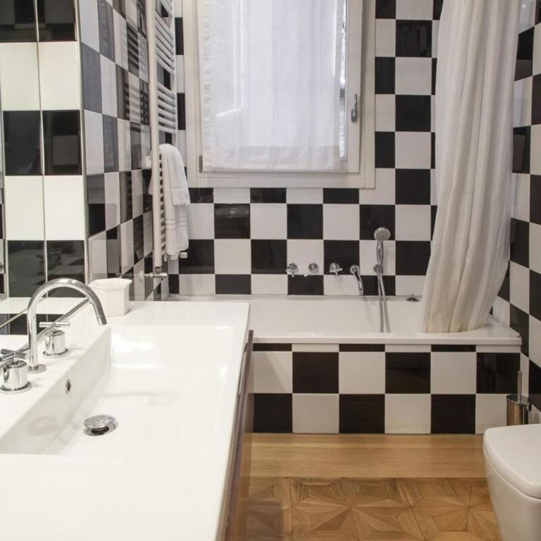  - Room #1713839901 - 7