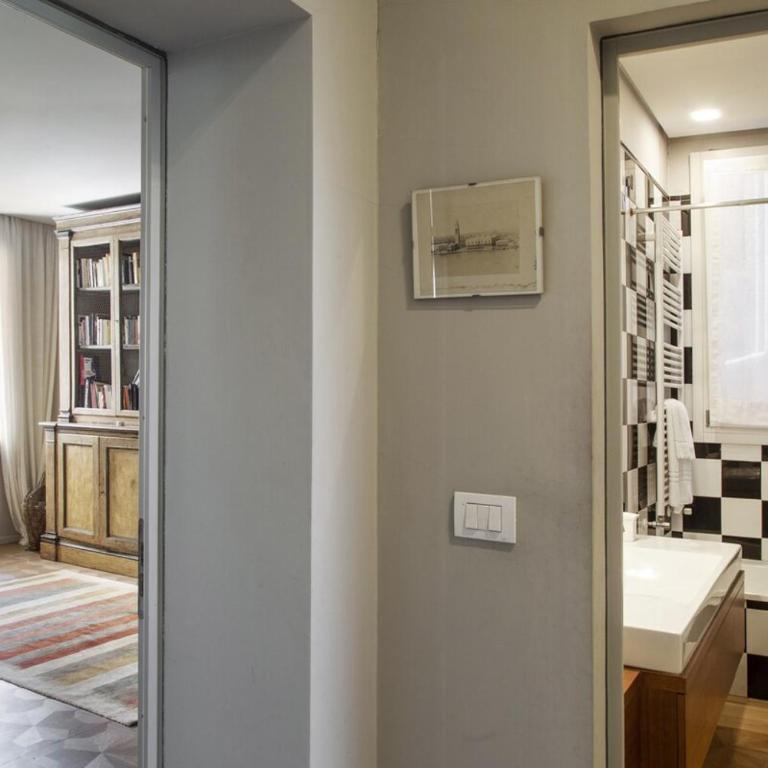  - Room #1713839901 - 23