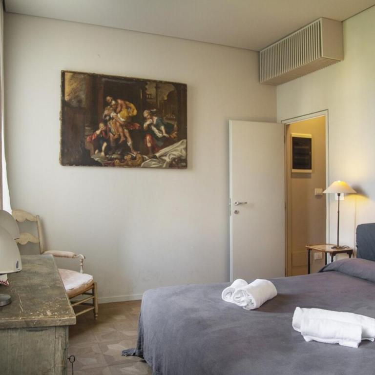  - Room #1713839901 - 27