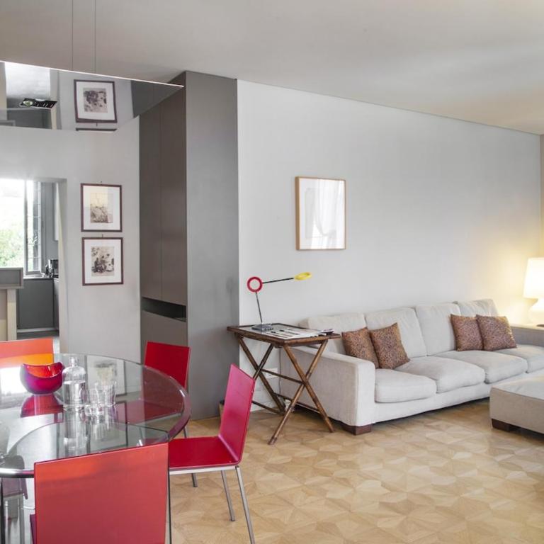  - Room #1713839901 - 28