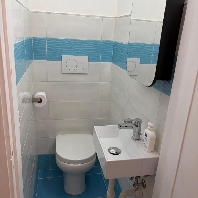  - Room #1713844301 - 3