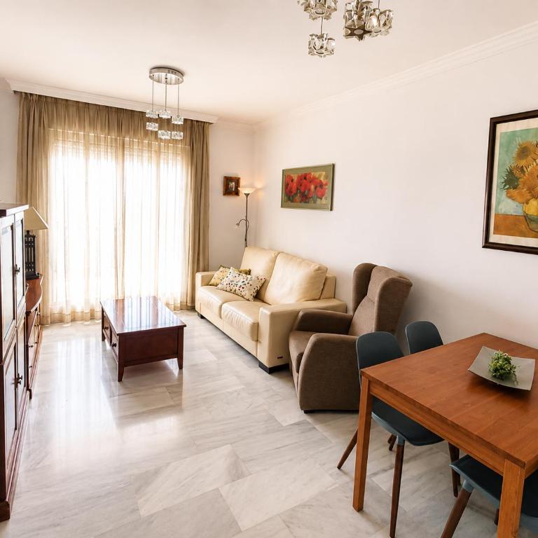 Carihuela Sol - Apartamento de 2 dormitorios con terraza y vistas al mar - 3