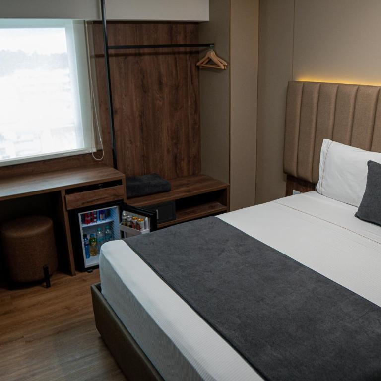 Hotel ByHours Las Américas - Habitación Superior - 1 cama grande - 7