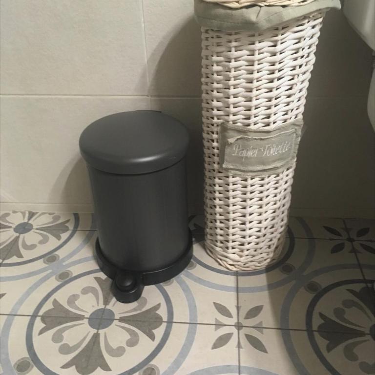 Quiet Central 2BR for 3 - Apartment - 29