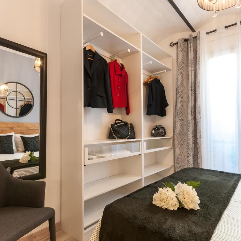 Quiet Central 2BR for 3 - Apartment - 3
