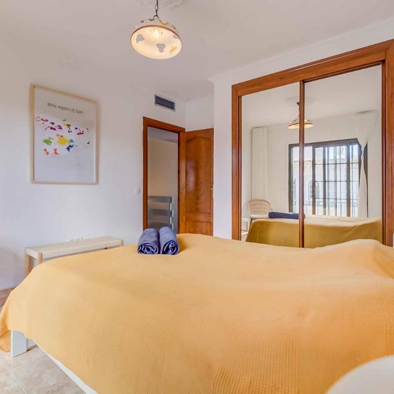 125- Beautiful Andalusian House with Private Patio - Casa de 3 dormitorios - 20