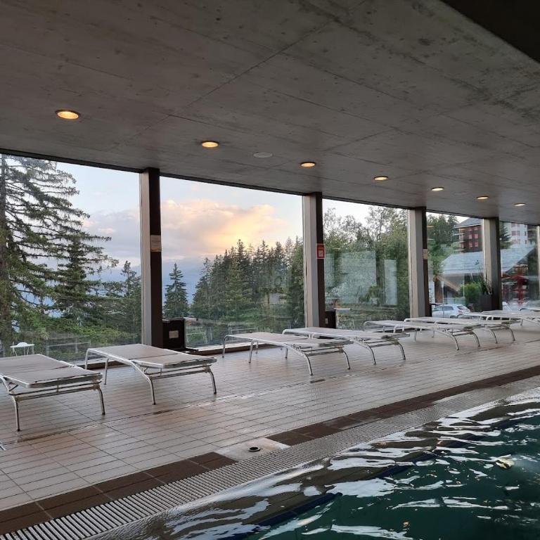 Alpine Family Retreat, Sleeps 10 - Apartment - 31