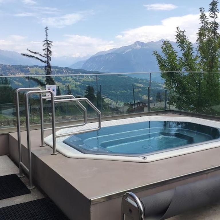 Alpine Family Retreat, Sleeps 10 - Apartment - 34