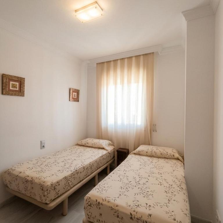 Carihuela Sol - Apartamento de 2 dormitorios con terraza y vistas al mar - 8