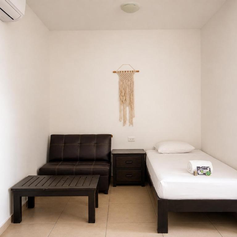 We playa Hotel - Adults Only - Habitación Cuádruple Estándar - 2