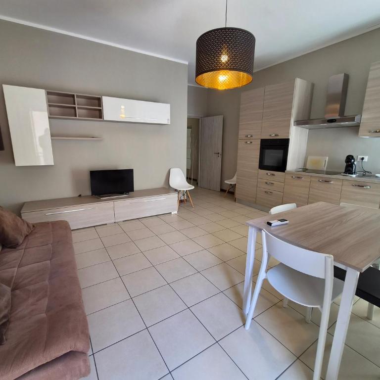 Apartments in Palazzo San Paolo with balconies by ML WHITE HOUSE - Two-Bedroom Deluxe Apartment with Balcony - 7