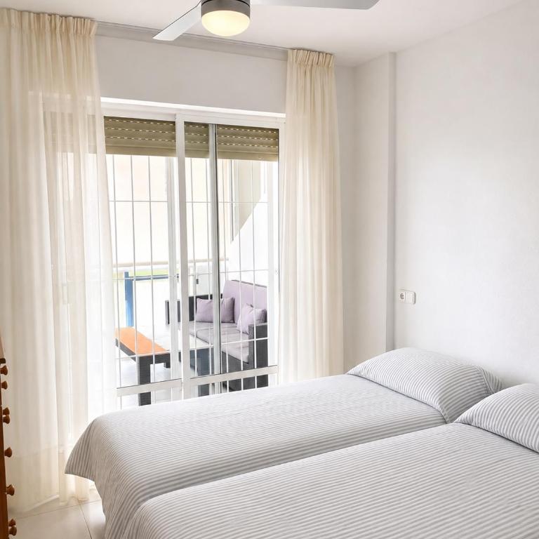 Avda Francia Edif Vistamar 2 Primero 4 - Apartamento de 2 dormitorios - 6