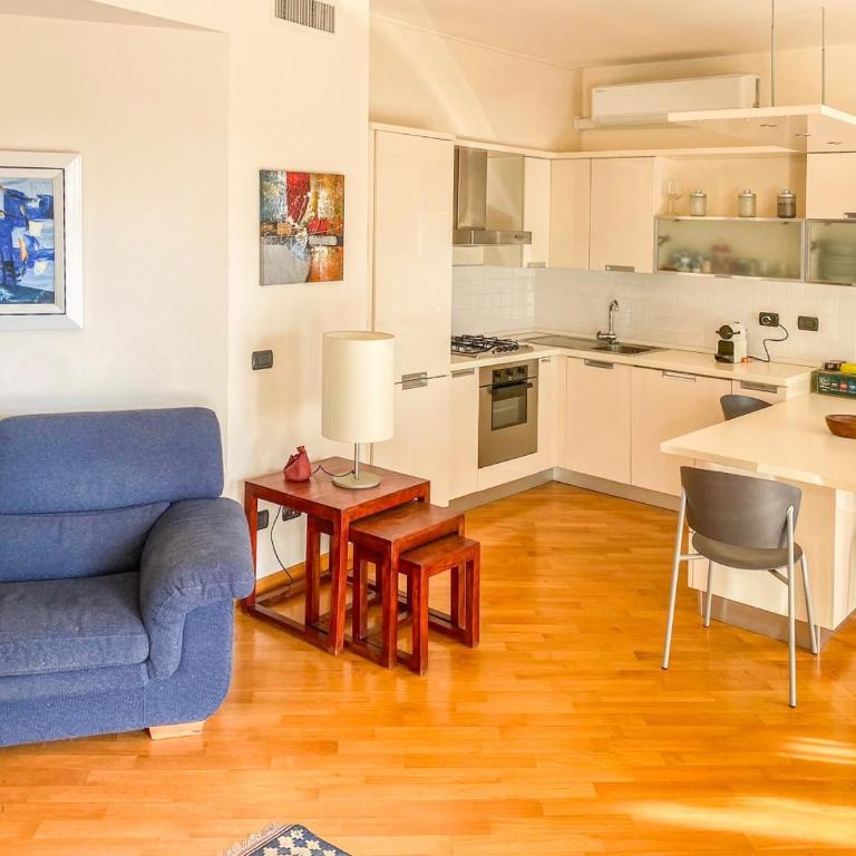 Mediterranee - One-Bedroom Apartment with Balcony - 1