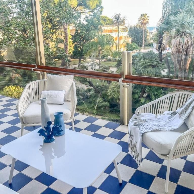 Mediterranee - One-Bedroom Apartment with Balcony - 5