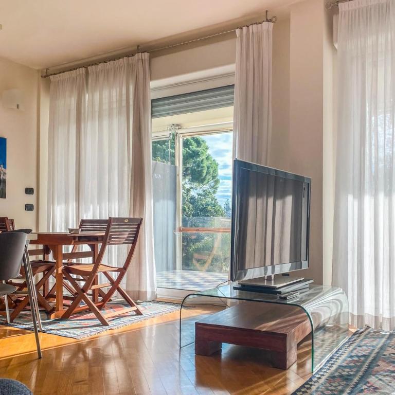 Mediterranee - One-Bedroom Apartment with Balcony - 9