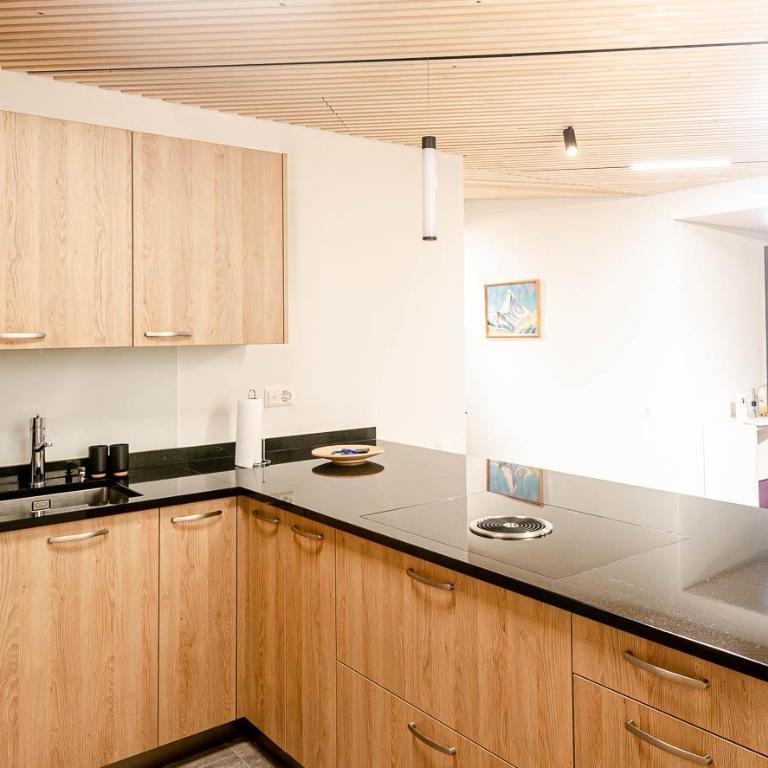 Alpine Family Retreat, Sleeps 10 - Apartment - 3