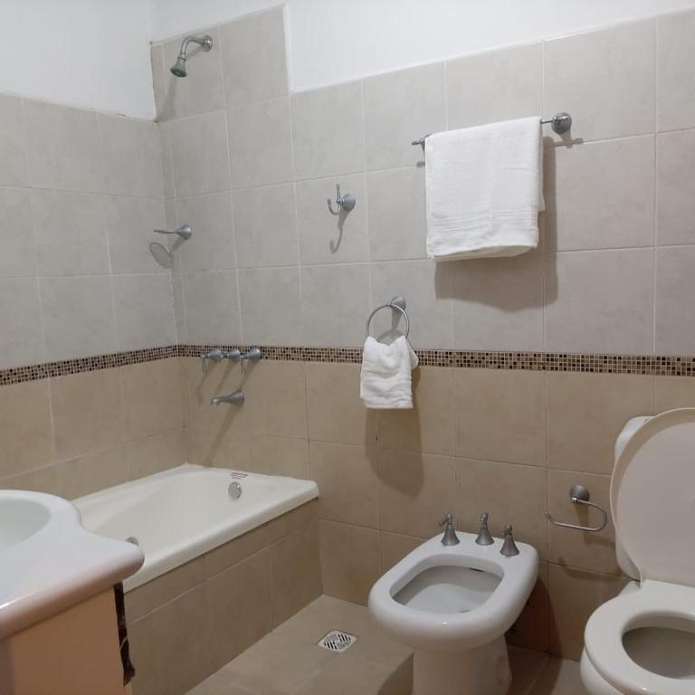  - Room #1713886001 - 6