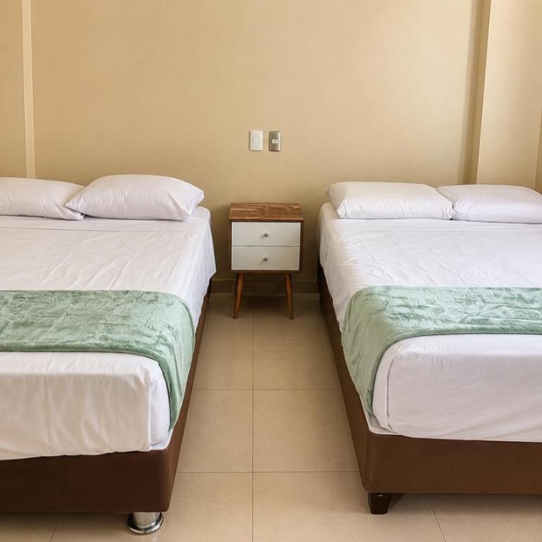 Hostel Willys House - Double Room with Two Double Beds - 5