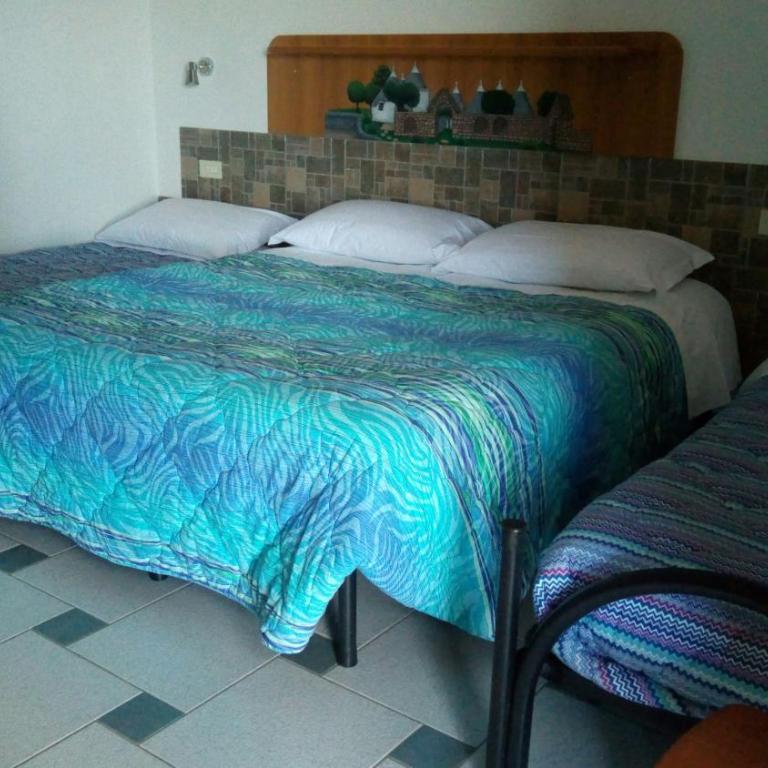 Bed & Breakfast La Collinetta - Camera Matrimoniale/Doppia con Letti Singoli - 2