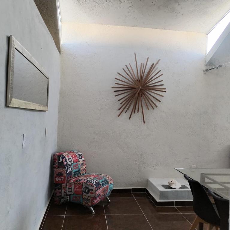 - Room #1713900101 - 18