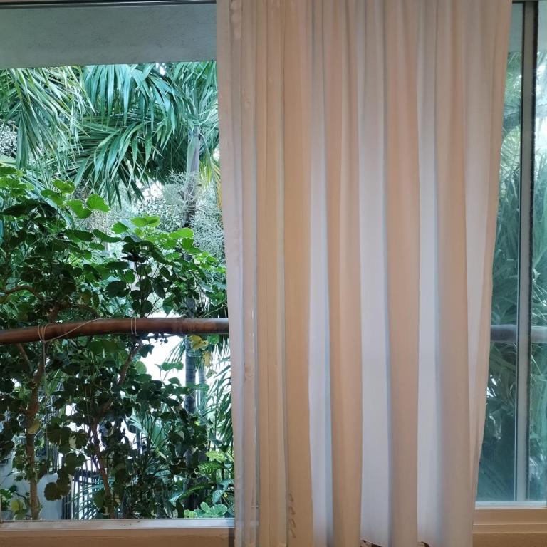 - Room #1713900101 - 27