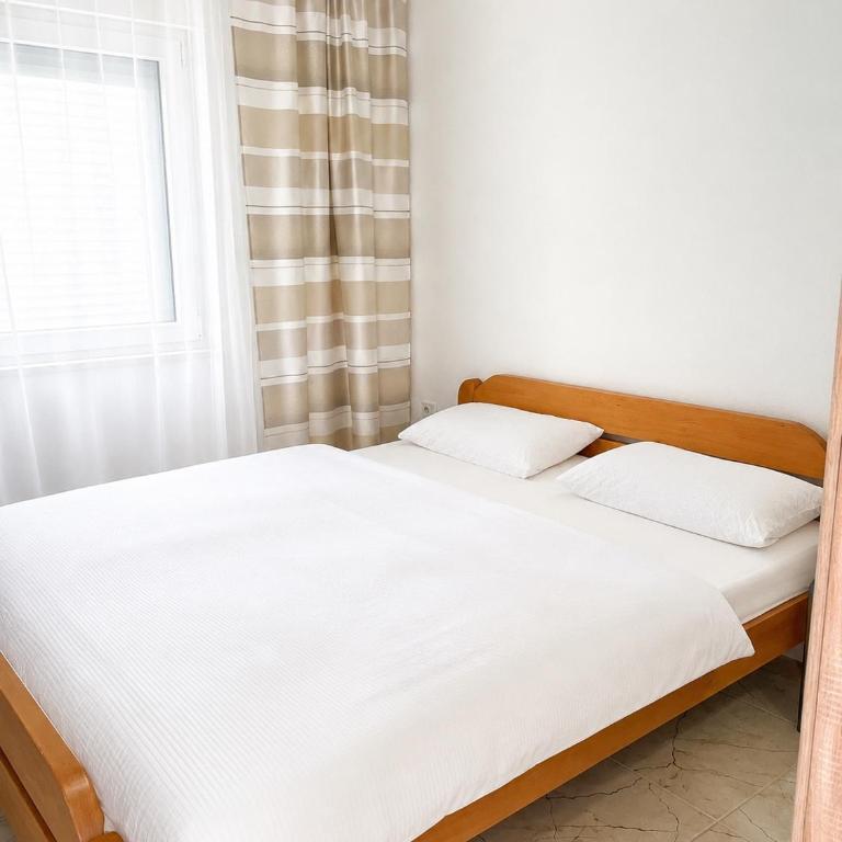 Olive Tree Apartments - Apartman sa 2 Spavaće Sobe, Balkonom i Pogledom na More - 1