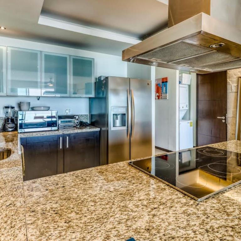 Beachfront 3BR Condo Ocean Views Pool & Beach - Appartement - 12