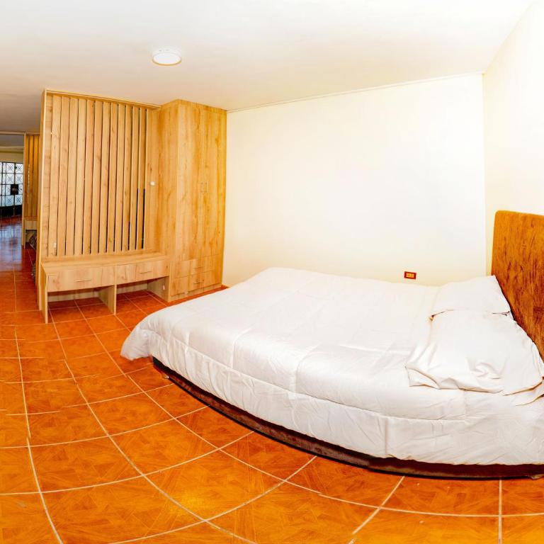  - Room #1713922003 - 4