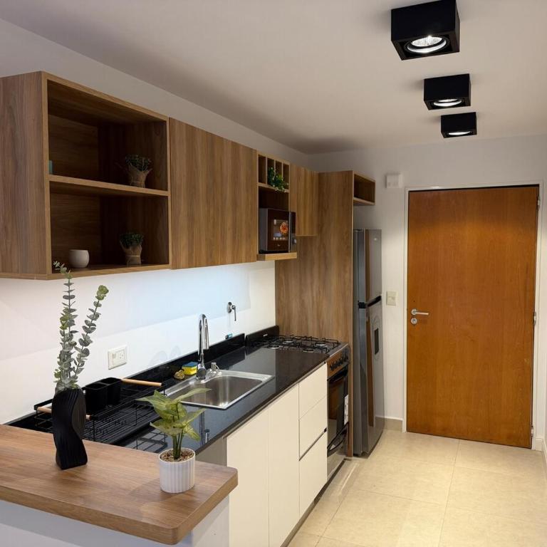  - Room #1713937201 - 2