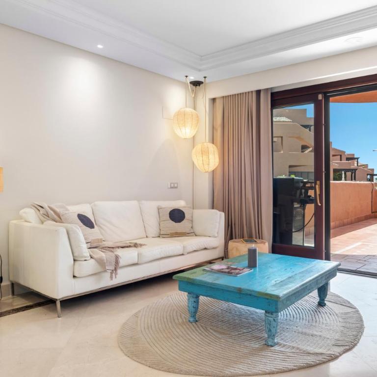  - Appartement 2 Chambres avec Balcon et Vue sur la Mer - 16
