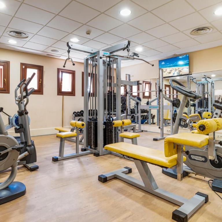  - Appartement 2 Chambres avec Balcon et Vue sur la Mer - 13