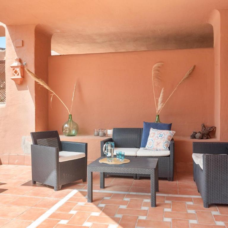  - Appartement 2 Chambres avec Balcon et Vue sur la Mer - 20