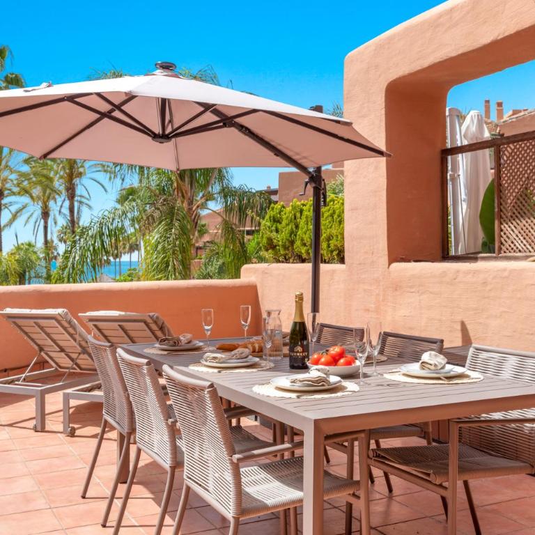  - Appartement 2 Chambres avec Balcon et Vue sur la Mer - 27