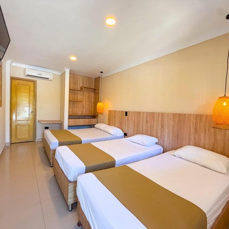 Hotel La Mansión - Habitación cuádruple - 2