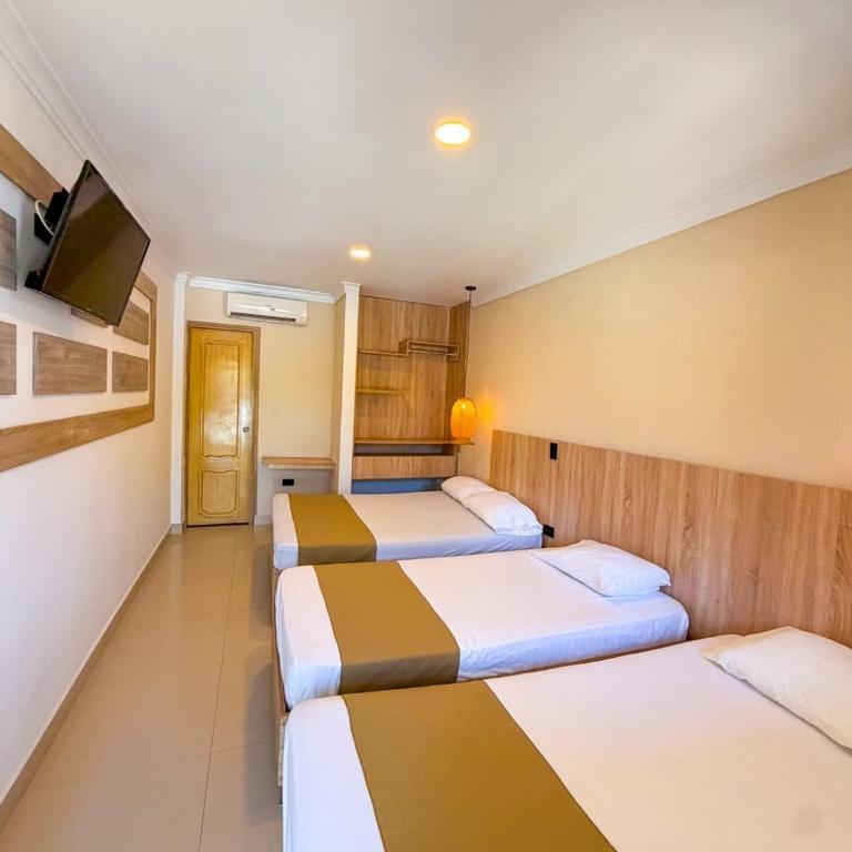 Hotel La Mansión - Habitación cuádruple - 1