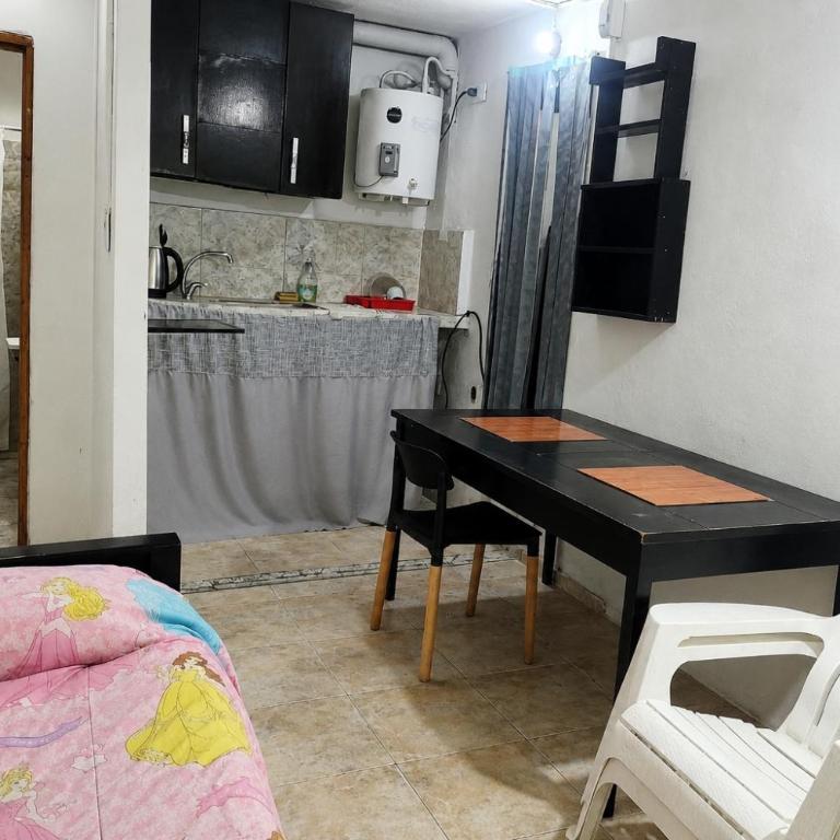  - Room #1713954801 - 1